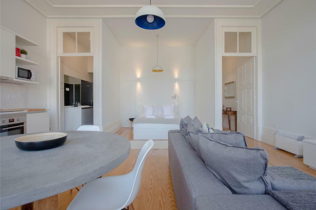 Downtown Spacious Studio Порту Экстерьер фото
