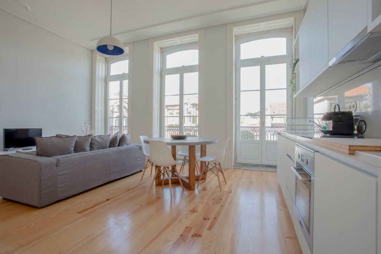 Downtown Spacious Studio Порту Экстерьер фото