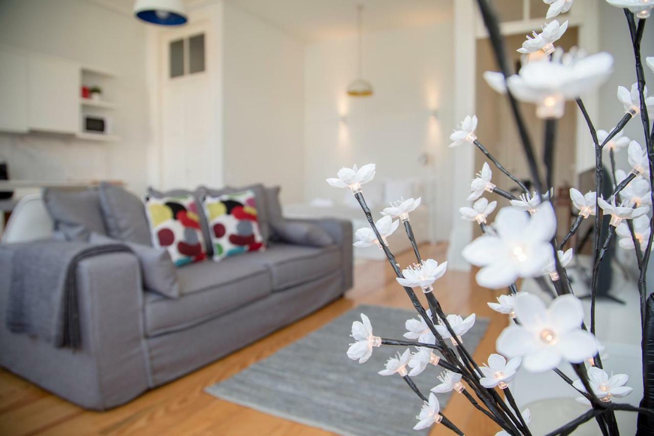 Downtown Spacious Studio Порту Экстерьер фото